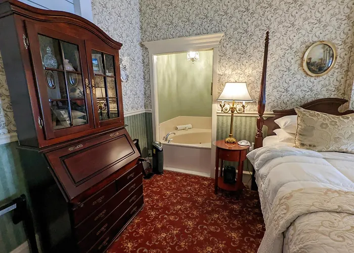 Old Powder House Inn